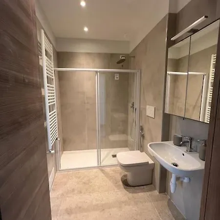 Bilocale Con Affaccio Sulla Darsena Apartmán *
