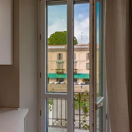 Bilocale Con Affaccio Sulla Darsena Apartmán *